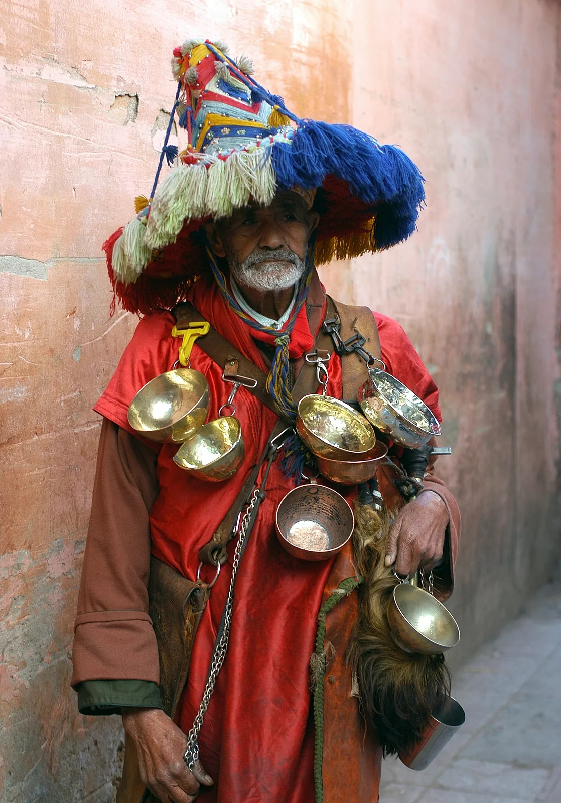 Vendedor de agua tradicional en Marrakech